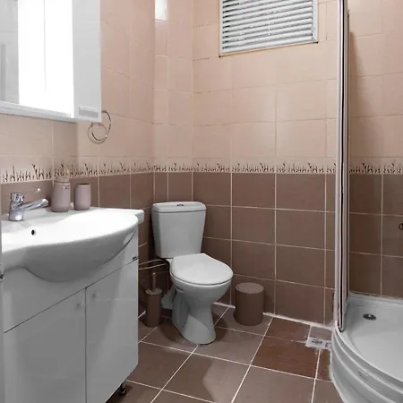 Fully Equipped & Modern Designed Spectacular 3br アパート