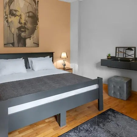 Fully Equipped & Modern Designed Spectacular 3br Appartement