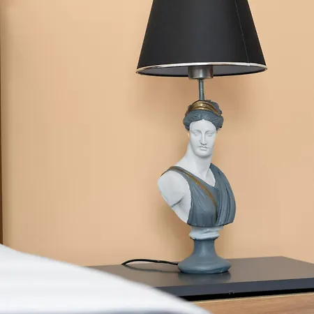 Fully Equipped & Modern Designed Spectacular 3br Appartement Istanboel