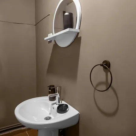 Fully Equipped & Modern Designed Spectacular 3br شقة